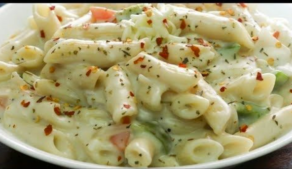  White Sauce Pasta 